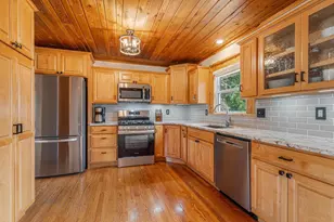 2104 Hazel St, Oshkosh, WI 54901 - Photo 11