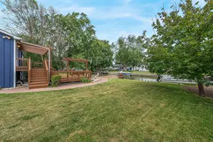 2104 Hazel St, Oshkosh, WI 54901 - Photo 37