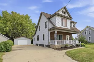 738 3rd St, Menasha, WI 54952 - Photo 1