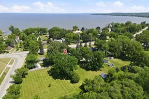 N7187 Winnebago Dr, Fond du Lac, WI 54935 - Photo 7