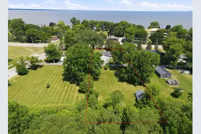 N7187 Winnebago Drive, Fond du Lac, WI 54935 - Photo 9