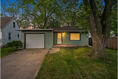 1322 Broad Street, Oshkosh, WI 54901 - Photo 1