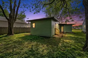 1322 Broad St, Oshkosh, WI 54901 - Photo 21