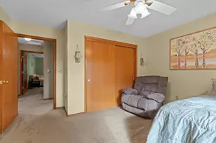 324 N Westhaven Dr, Oshkosh, WI 54904 - Photo 17