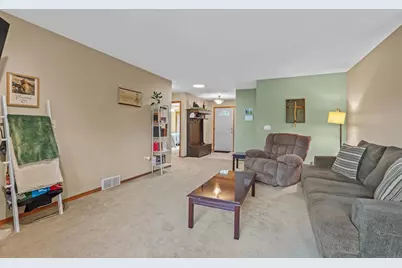 324 N Westhaven Drive, Oshkosh, WI 54904 - Photo 5
