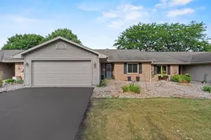 324 N Westhaven Dr, Oshkosh, WI 54904 - Photo 33