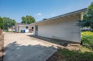 815 Ash St, De Pere, WI 54115 - Photo 35