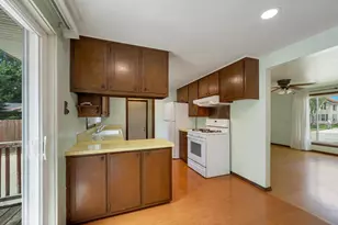 815 Ash St, De Pere, WI 54115 - Photo 9