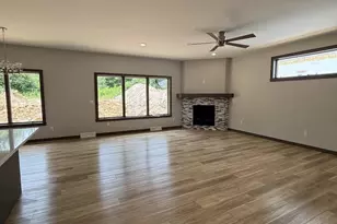 2607 Zen Way, Suamico, WI 54313 - Photo 3