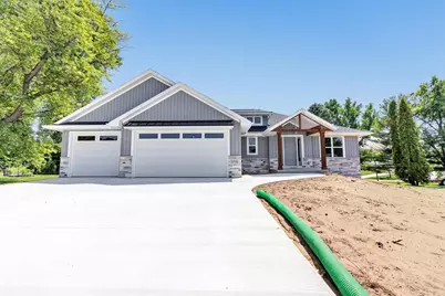 2735 Hillsdale Court, Green Bay, WI 54313 - Photo 23