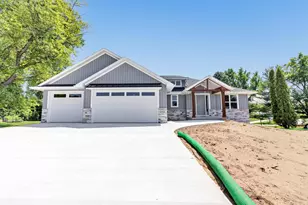 2735 Hillsdale Ct, Green Bay, WI 54313 - Photo 23