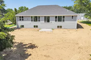 2735 Hillsdale Ct, Green Bay, WI 54313 - Photo 27