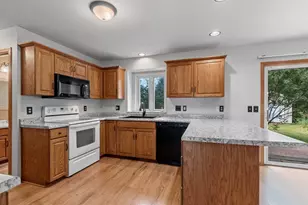 547 Clay St, Wrightstown, WI 54180 - Photo 3