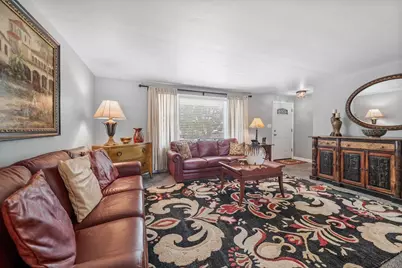 638 Sunnycrest Street, Green Bay, WI 54302 - Photo 5