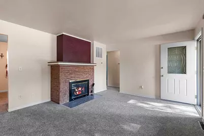 542 Clover Lane, Green Bay, WI 54301 - Photo 3