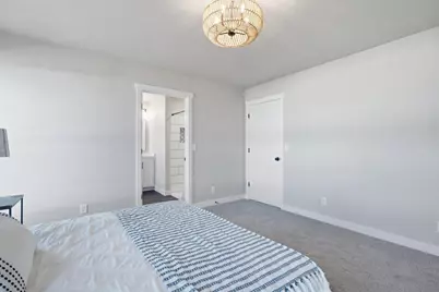 N8871 Killarney Way, Menasha, WI 54952 - Photo 17