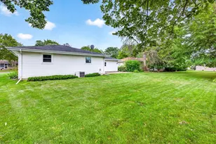 8 Tracy Ct, Appleton, WI 54915 - Photo 23