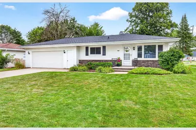 8 Tracy Court, Appleton, WI 54915 - Photo 1