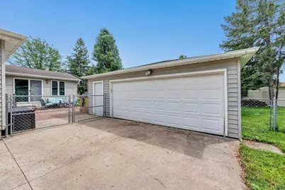 1863 Lenwood Avenue, Green Bay, WI 54303 - Photo 3