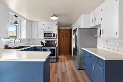 3008 Gilbert Drive, Green Bay, WI 54311 - Photo 7
