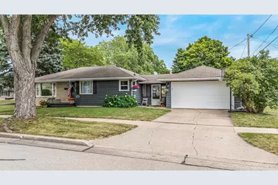 2218 N McDonald Street, Appleton, WI 54911 - Photo 3