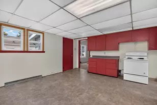 1129 W New York Ave, Oshkosh, WI 54901 - Photo 23