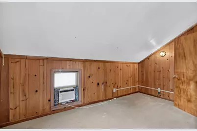 1129 W New York Avenue, Oshkosh, WI 54901 - Photo 17