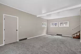 1129 W New York Ave, Oshkosh, WI 54901 - Photo 7