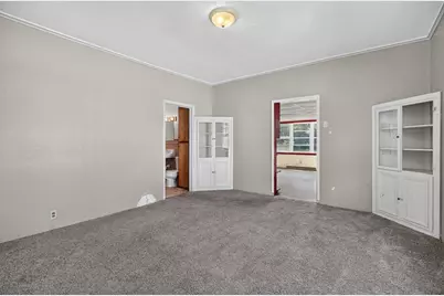 1129 W New York Avenue, Oshkosh, WI 54901 - Photo 3