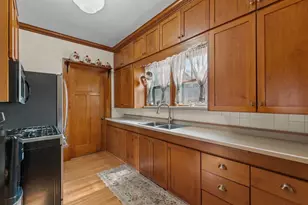 618 Dickinson St, New London, WI 54961 - Photo 15