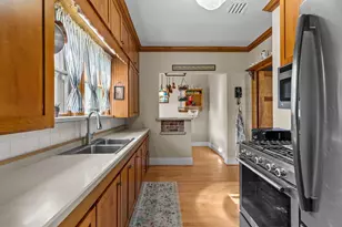 618 Dickinson St, New London, WI 54961 - Photo 17