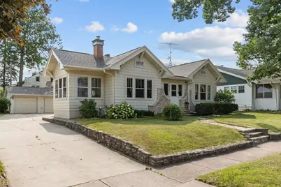 618 Dickinson Street, New London, WI 54961 - Photo 1