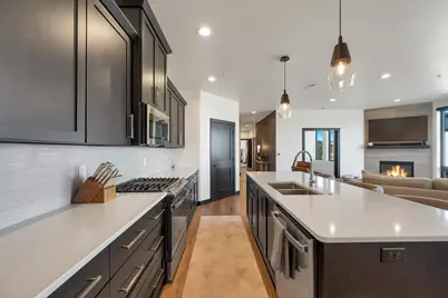 417 Aldon Circle #302, Green Bay, WI 54304 - Photo 17