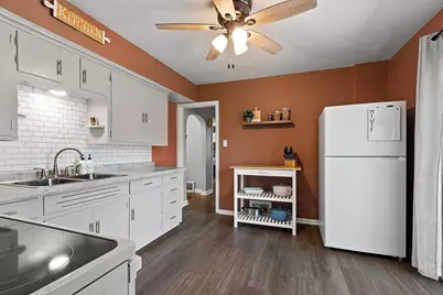 446 Victoria Street, Green Bay, WI 54302 - Photo 11