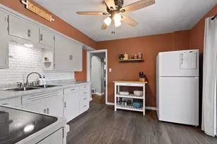 446 Victoria St, Green Bay, WI 54302 - Photo 11