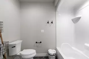 W5835 Delta Dr, Menasha, WI 54952 - Photo 41