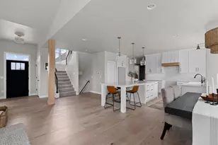 W5835 Delta Dr, Menasha, WI 54952 - Photo 7