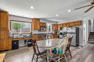 2366 S Ridge Rd, Ashwaubenon, WI 54304 - Photo 11