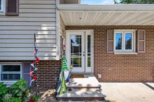 2366 S Ridge Rd, Ashwaubenon, WI 54304 - Photo 3