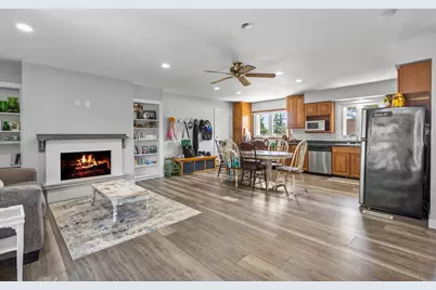 2366 S Ridge Road, Ashwaubenon, WI 54304 - Photo 9