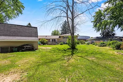 2366 S Ridge Road, Ashwaubenon, WI 54304 - Photo 29