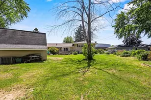 2366 S Ridge Rd, Ashwaubenon, WI 54304 - Photo 29