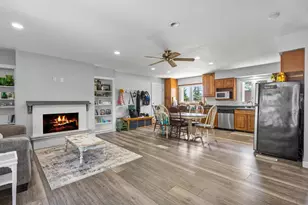 2366 S Ridge Rd, Ashwaubenon, WI 54304 - Photo 7