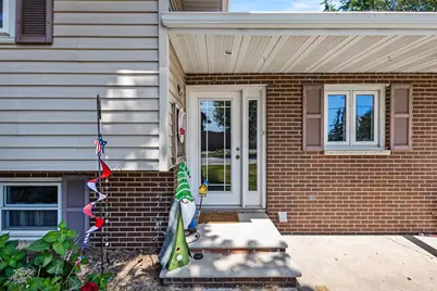 2366 S Ridge Road, Ashwaubenon, WI 54304 - Photo 5