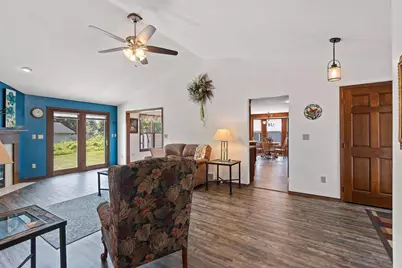 2821 Friendly Circle, Green Bay, WI 54313 - Photo 5
