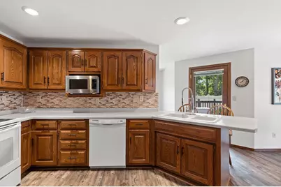 2821 Friendly Circle, Green Bay, WI 54313 - Photo 15