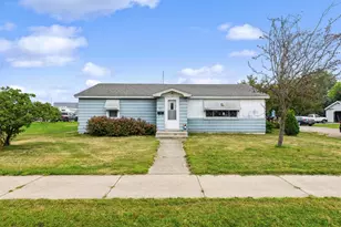 231 Lake St, Marinette, WI 54143 - Photo 27