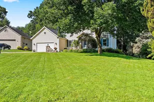 1015 Mount Blanc Ct, Green Bay, WI 54311 - Photo 5