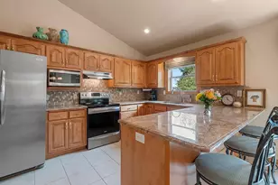 1717 Emerald Dr, Green Bay, WI 54311 - Photo 21