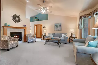 1717 Emerald Drive, Green Bay, WI 54311 - Photo 13